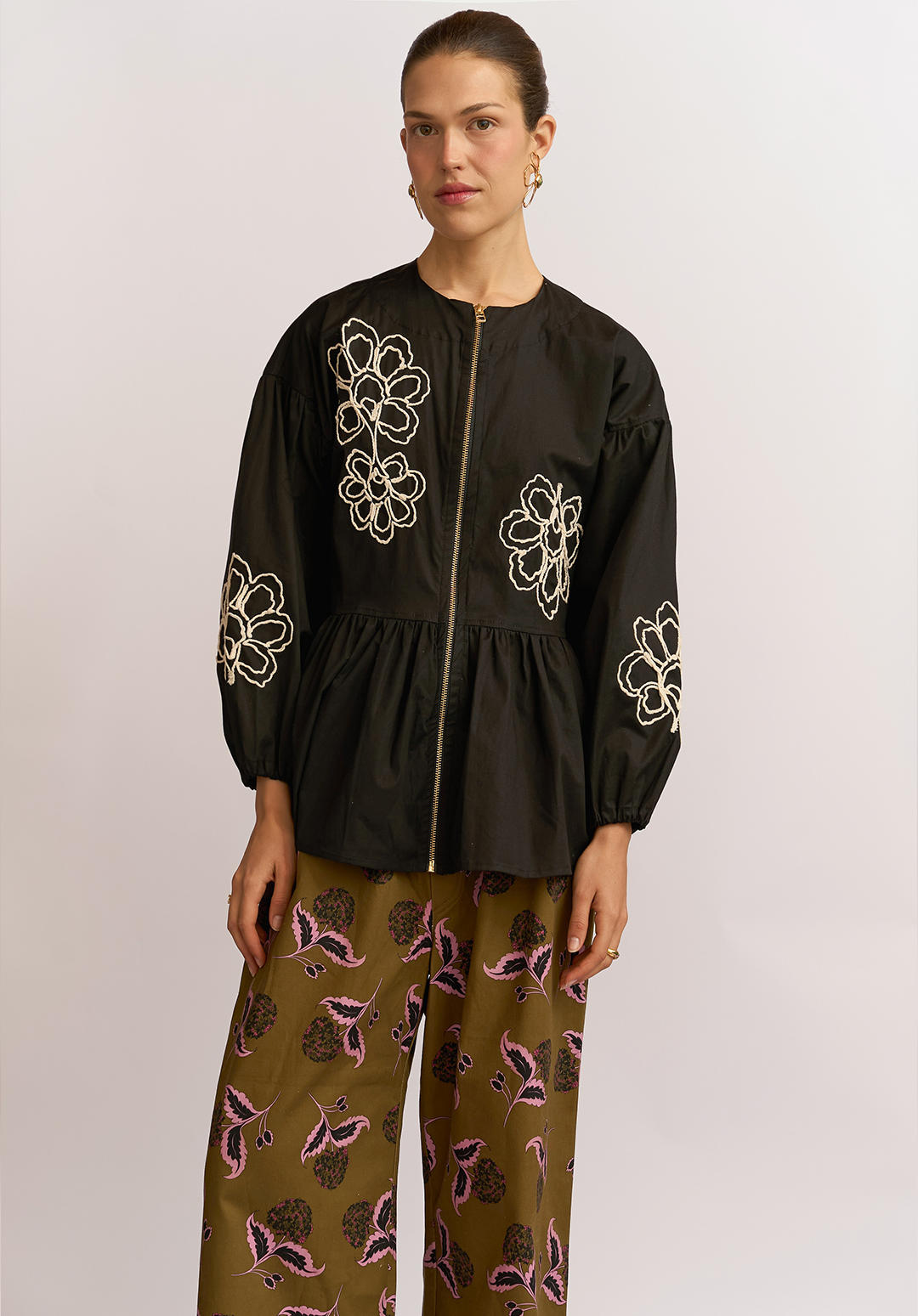 Chaqueta Ligera Magnolia Bordado