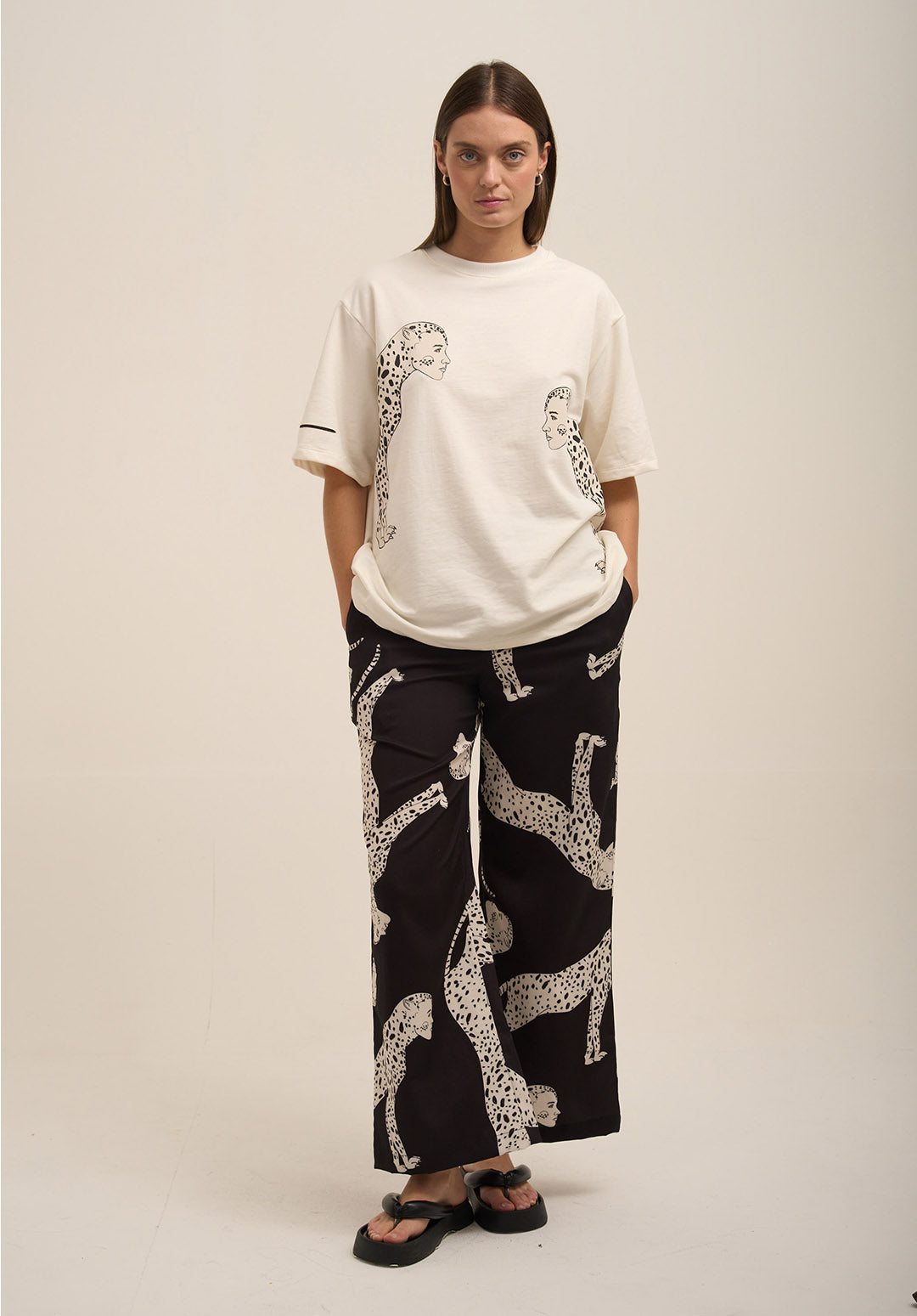 Set Camiseta + Pantalón Felidae