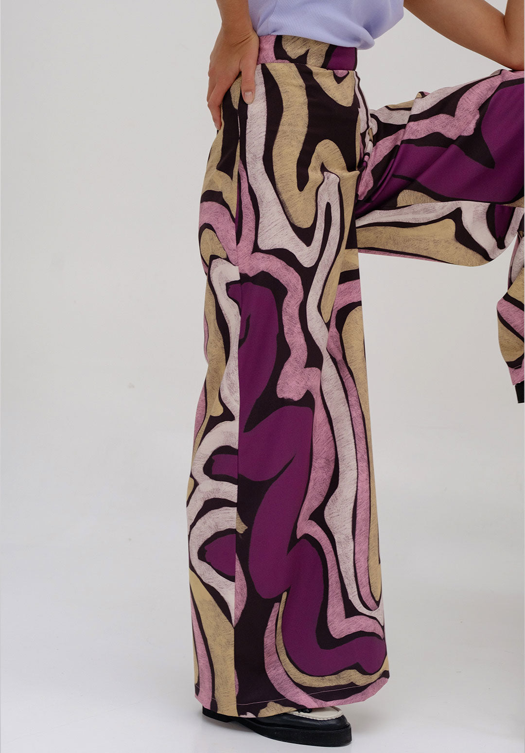 Black Thalamo Pants