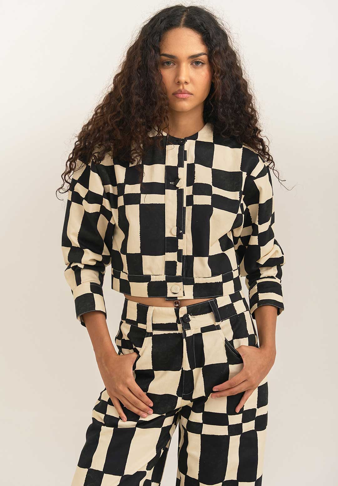 Pre Order Chaqueta Trama Blanco y Negro