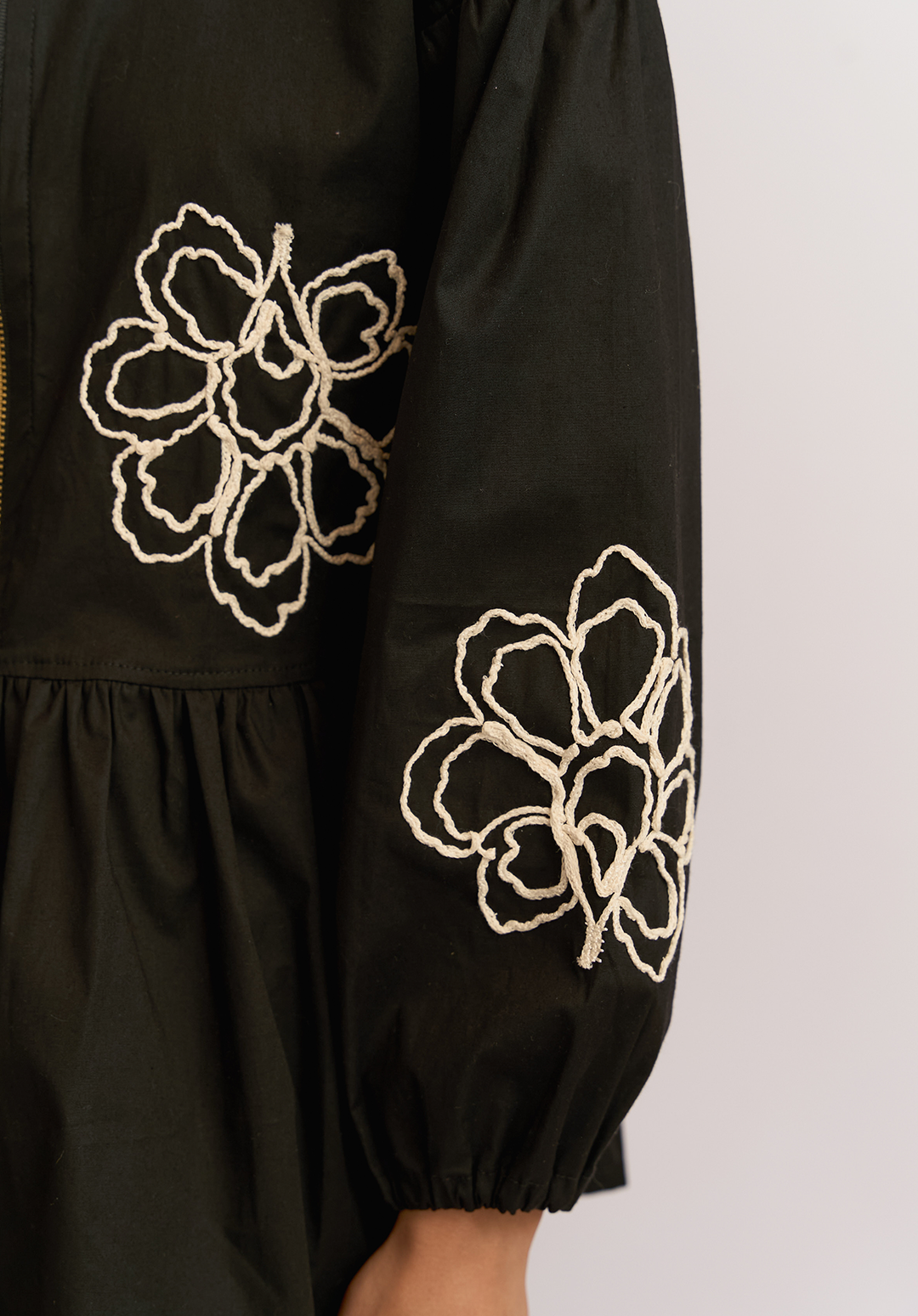 Chaqueta Ligera Magnolia Bordado