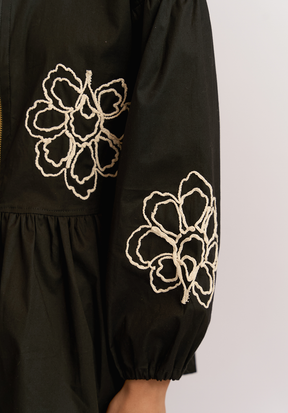 Chaqueta Ligera Magnolia Bordado