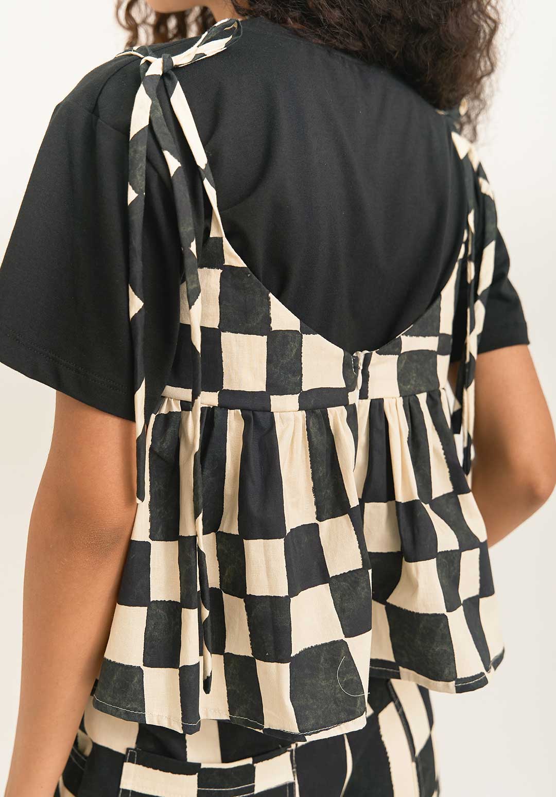 Top Bolero Trama Blanco y Negro